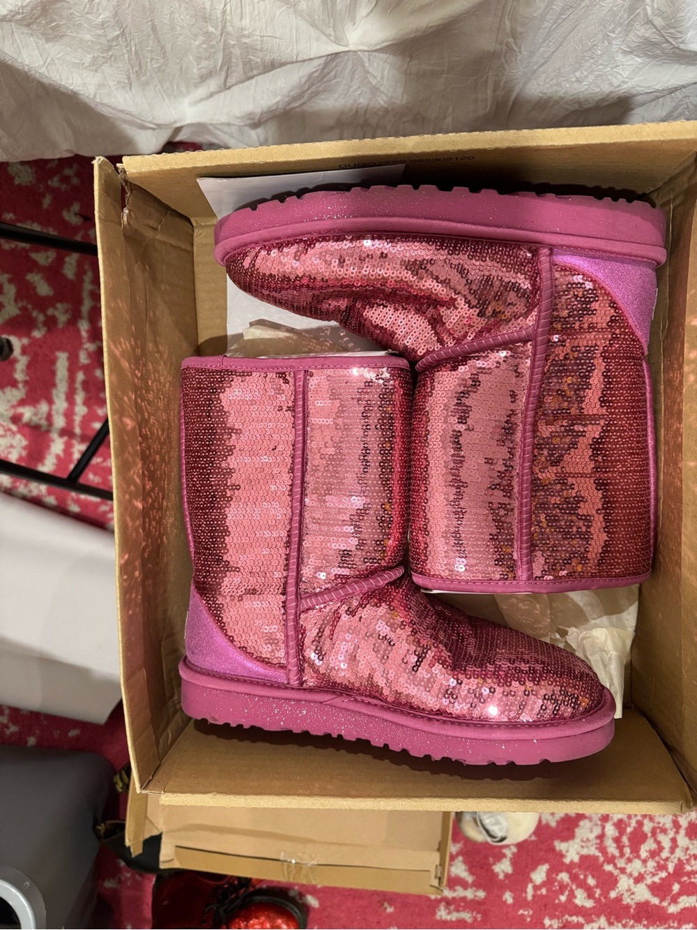 UGG Classic Short Sequin Boots Pink Sparkle Fuchsia Style #1094982 Size 8 - Picture 10 of 10